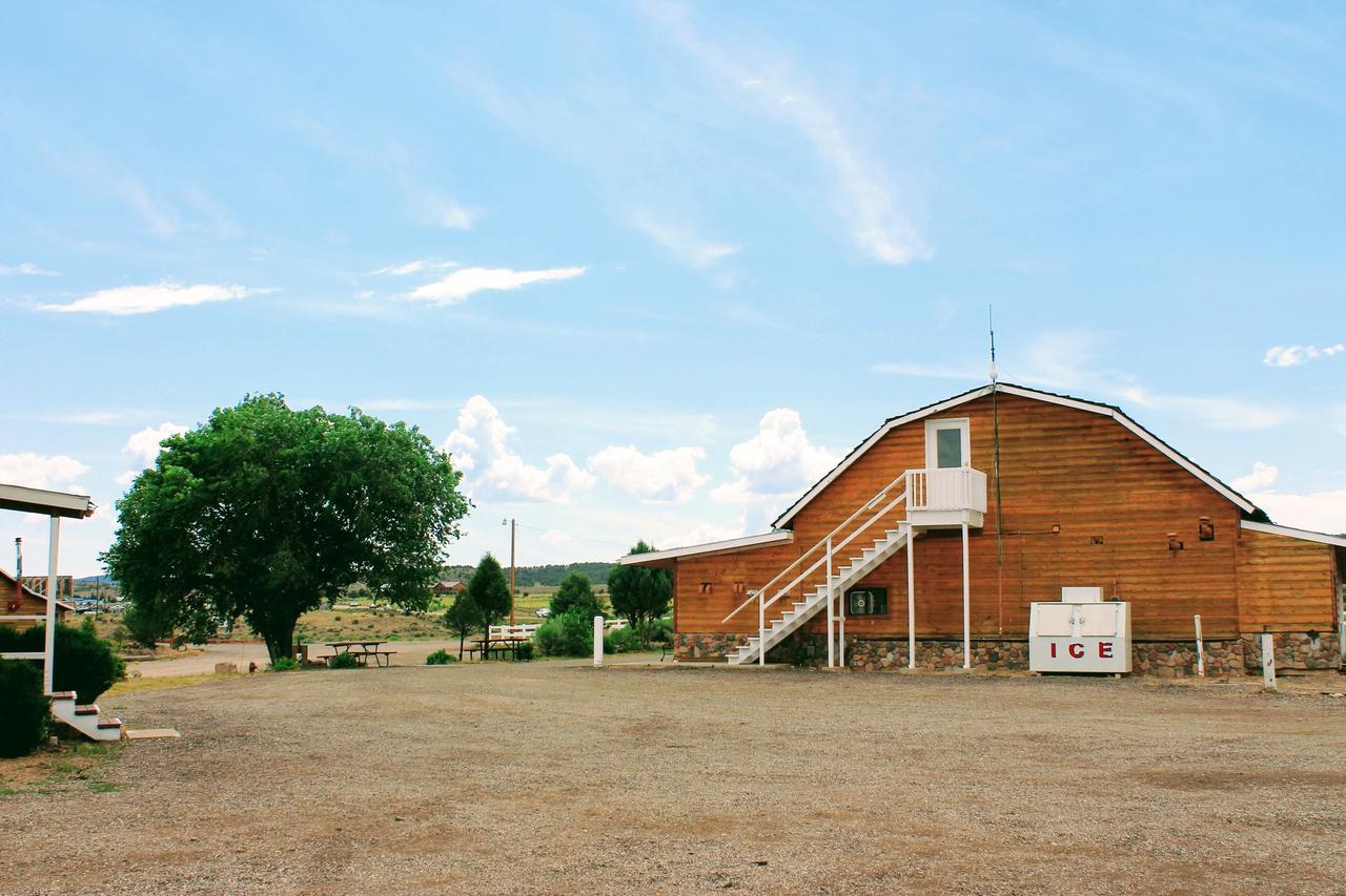 The Riverside Ranch Motel And Rv Park Southern Utah Hatch Dış mekan fotoğraf
